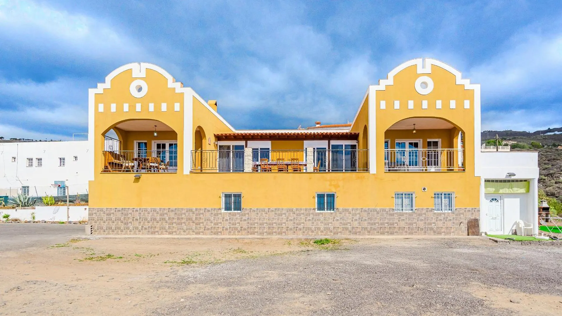 Grandview Lodge Apartment 1 阿德耶